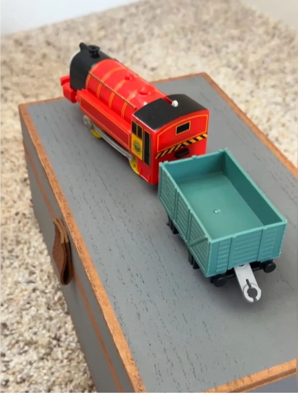 Thomas & Friends TrackMaster, Motorized Victor Engine